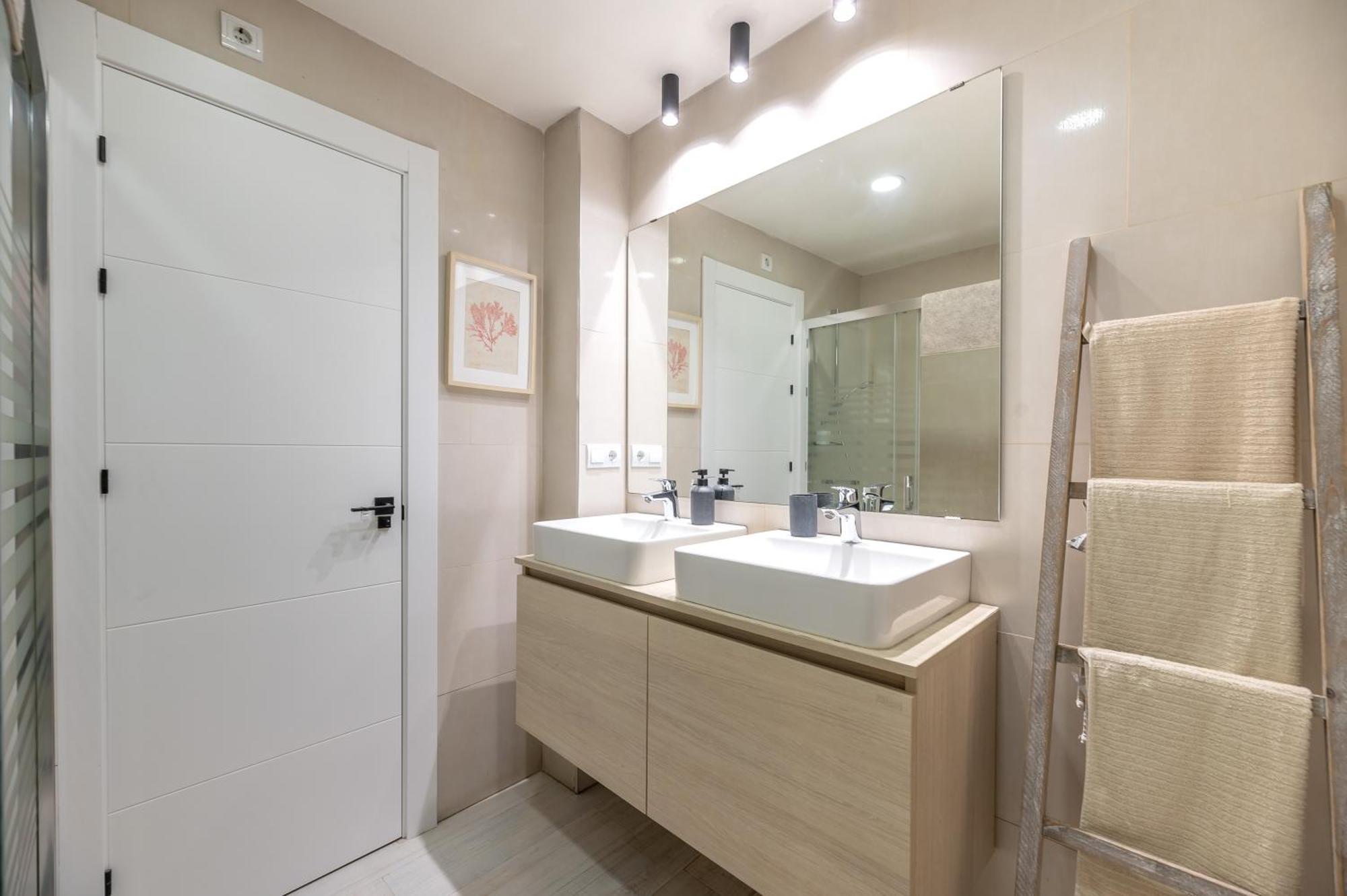 Victoria 16 Premium By Nagoa Homes Málaga Extérieur photo