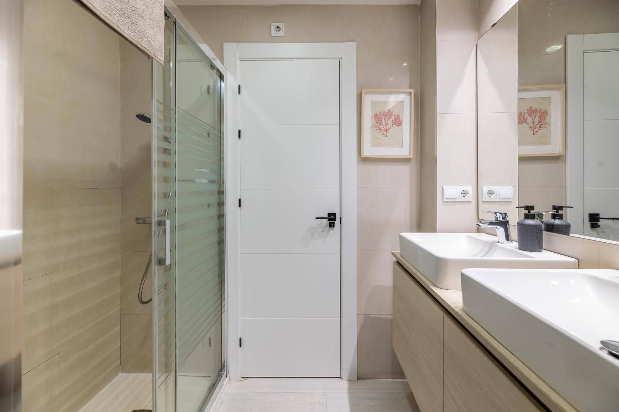 Victoria 16 Premium By Nagoa Homes Málaga Extérieur photo
